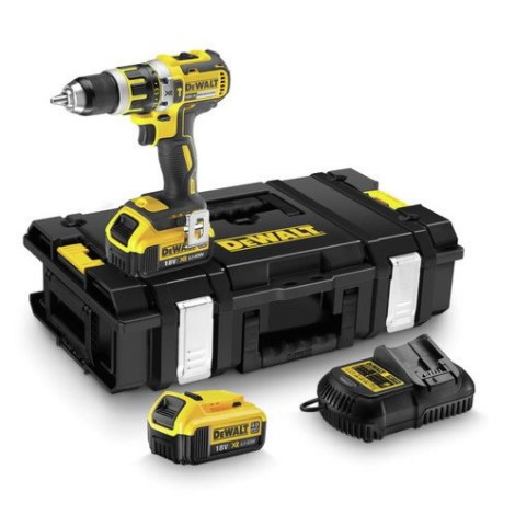Iskuporakone / -ruuvinväännin DeWalt DCD795M2; 18 V; 2x4,0 Ah akku