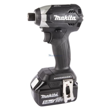Iskuruuvinväännin Makita DTD153TB; 18 V; 1x5,0 Ah musta