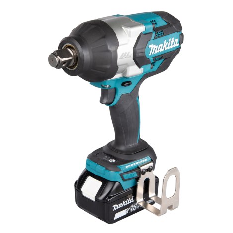 Iskumutterinväännin Makita DTW1001RTJ; 18 V; 2x5,0 Ah akku
