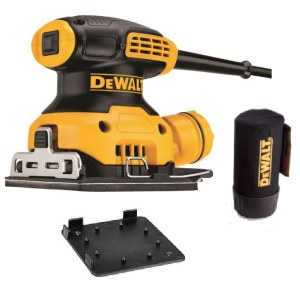 Tasohiomakone DeWalt DWE6411