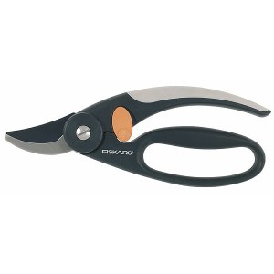 Oksasakset, ohileikkaava malli Fiskars P44