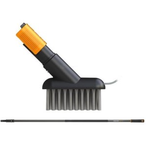 Laatoitusharja varrella Fiskars QuikFit