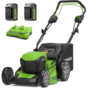 Akkukäyttöinen ruohonleikkuri itsevetävä Greenworks GD24X2LM46SPK4x; 2x24 V; 2x4,0 Ah akku