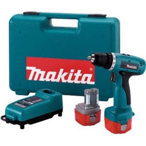 Pora/ruuvinväännin Makita 6281DWAE; 14,4 V; 2x1,9 Ah akku