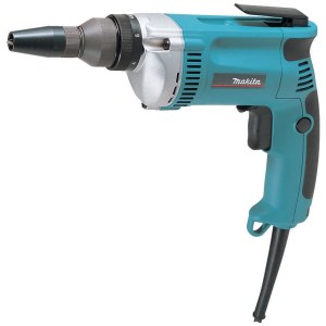 Ruuvinväännin Makita 6827