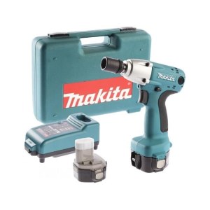 Iskuruuvinväännin Makita 6918FDWDE; 12 V; 2x2,6 Ah akku