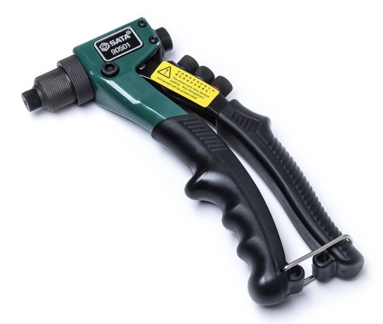 Manuaalinen niittipistooli Sata ST90501SC